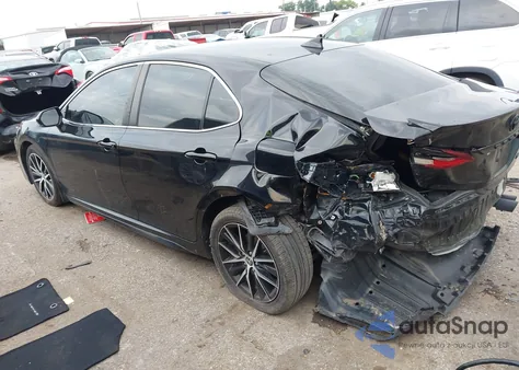2023 Toyota Camry Se z USA, uszkodzony, nr VIN 4T1G11AK1PU789940